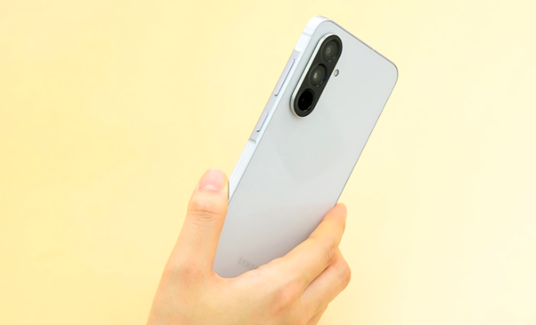 갤럭시 퀀텀6 출시일 스펙 디자인 가격 카메라 보기